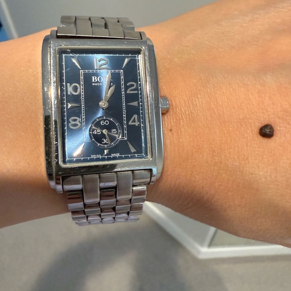 Authentic Hugo BOSS Watch - Picture 4 of 4